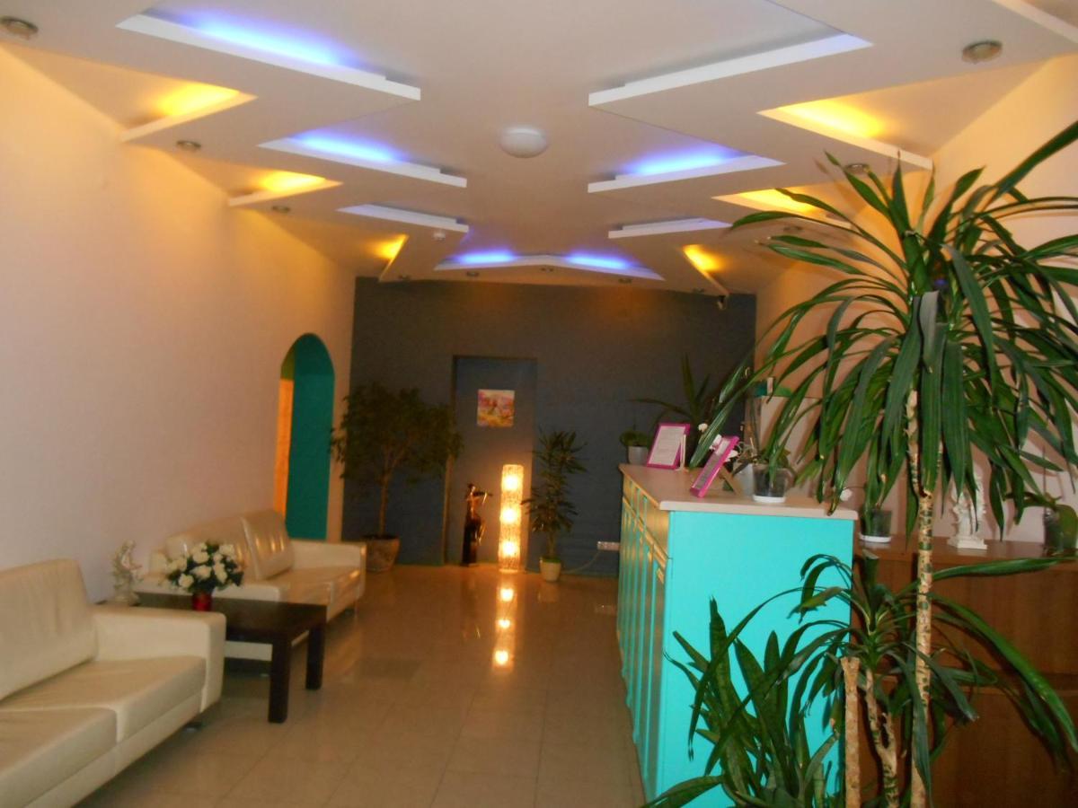 Happy Home Hostel Odessa Ngoại thất bức ảnh
